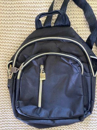 Pack 2 bolsos y 2 mochilas