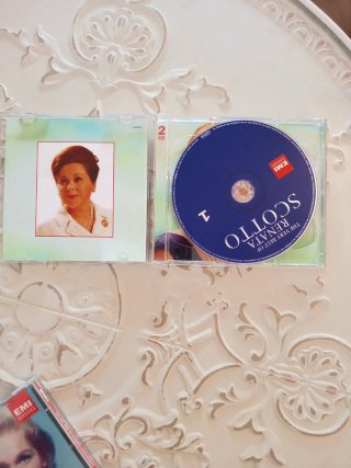 Lote 3 CDs Grandes Sopranos: Scotto y Schwarzkopf