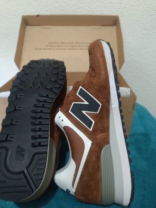 New Balance 576