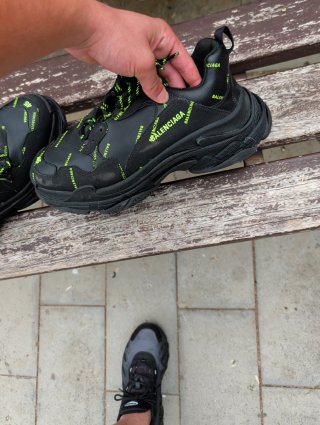 Balenciaga Zapatillas Talla 45 Negras y Verdes