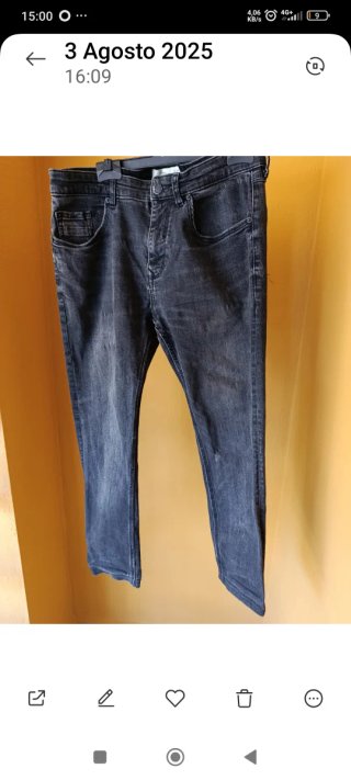 Pantalón vaquero gris oscuro hombre