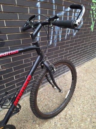 Bicicleta de Montaña Negra