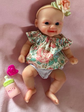 Muñeca Reborn 15cm con Biberón y Chupete