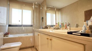 Piso en alquiler en Piovera - Conde Orgaz en Madrid