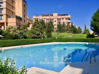 Piso en alquiler en Piovera - Conde Orgaz en Madrid