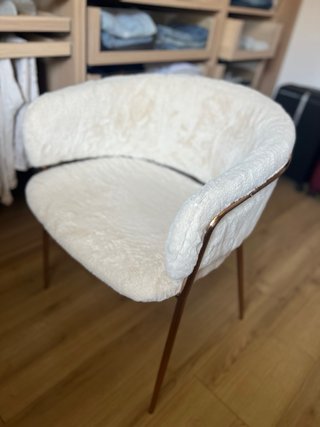 Silla tocador felpa y metal dorado Westwing