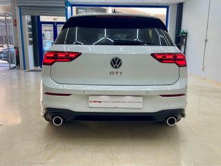 Volkswagen Golf MK8 GTI DSG 2021