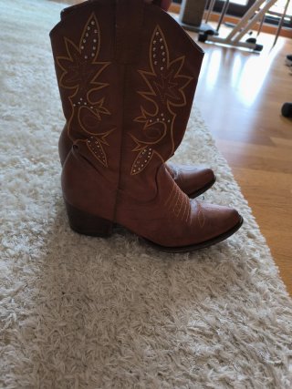 Botas
