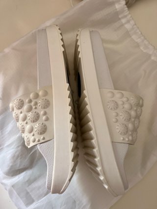 Chanclas Bimba y Lola Blancas