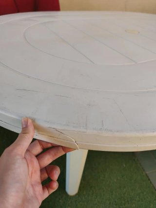 Mesa de plástico ovalada