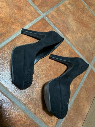 Tacones negros MaryPaz con brillantes Talla 38