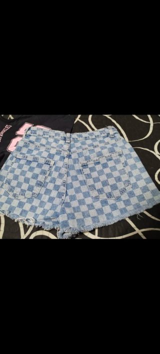 Conjunto Top Negro y Shorts Cuadros Azul