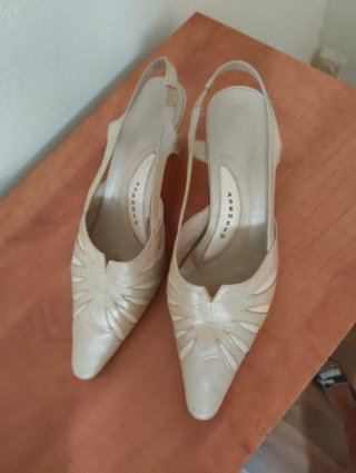 Zapatos slingback beige talla 38