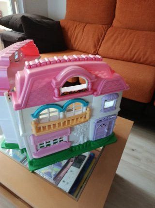 Casa de muñecas Pin y Pon
