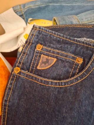 Pantalones vaqueros Lois acampanados