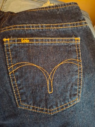 Pantalones vaqueros Lois acampanados