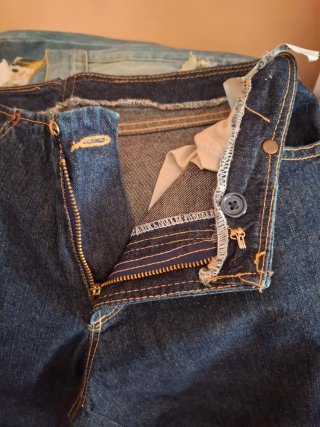 Pantalones vaqueros Lois acampanados