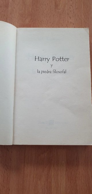 1.Ed. Tapa blanda. Harry Potter y la piedra filoso