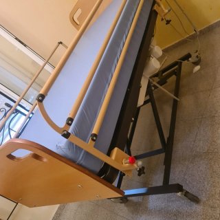 Cama articulada madera y metal