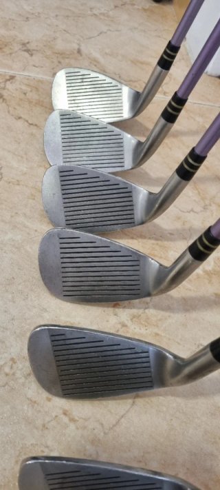Set de Hierros Yonex Mujer. S-5. Palos de Golf