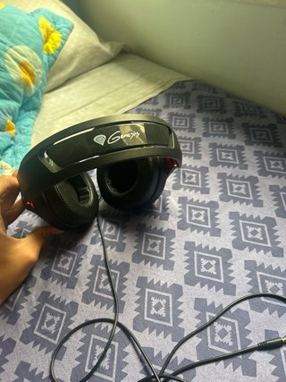 Cascos Gaming Genesys Negros LEER!