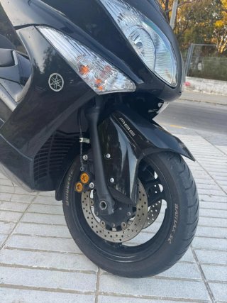 Yamaha T-Max 500 XP Maxi Scooter Negra