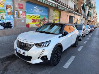 Peugeot e-2008 2022