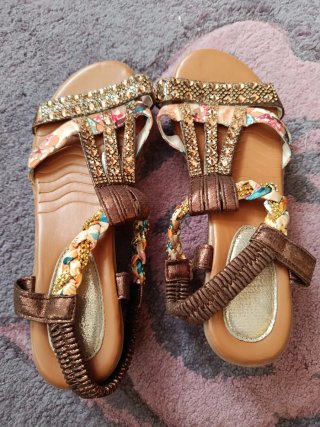 Sandalias mujer marrón y dorado Talla 39