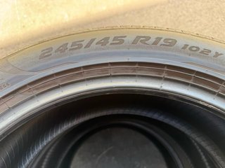 Neumático Pirelli 245/45/19 102Y