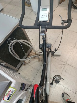 Bicicleta Estática B-PRO Indoor