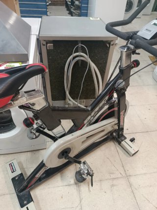 Bicicleta Estática B-PRO Indoor