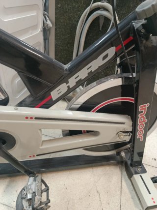 Bicicleta Estática B-PRO Indoor