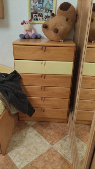 Habitación juvenil en buen estado