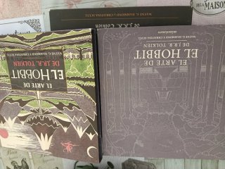 DESCATALOGADO EN ESPAÑOL El Arte de El Hobbit