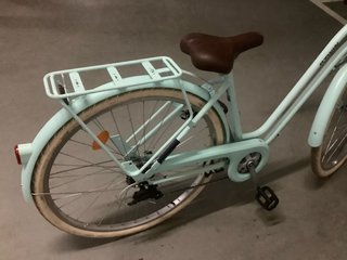 Bicicleta paseo B. TWIN Mint