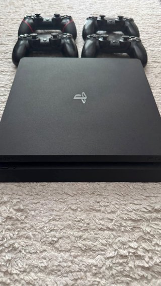 PS4 Slim 1TB + 4 Mandos + Jedi Fallen Order