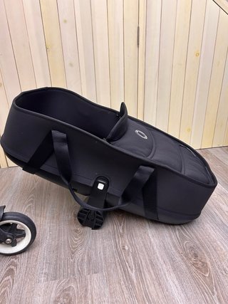 Bugaboo Bee 3 con accesorios