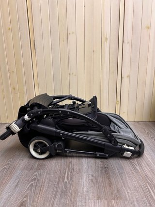 Bugaboo Bee 3 con accesorios