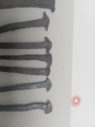 7 clavos de forja antiguos