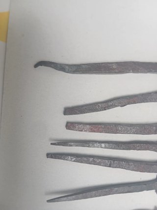 7 clavos de forja antiguos