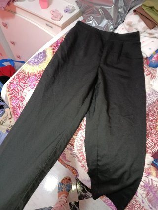 Conjunto Top Blanco y Pantalón Negro
