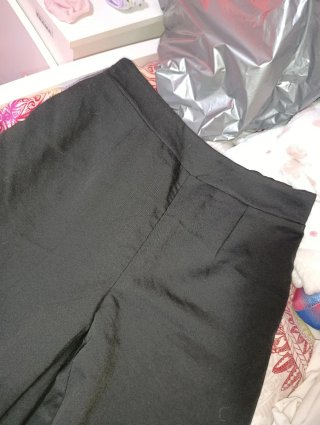 Conjunto Top Blanco y Pantalón Negro