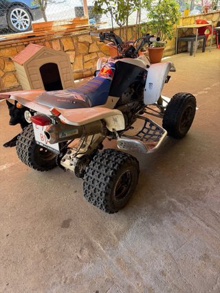 Suzuki LTZ400 Quad Moto