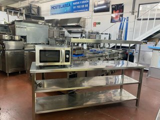 Mesa de trabajo con pase caliente 2 metros inox
