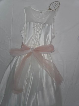 Vestido de niña blanco