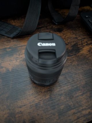 Objetivo Canon RF-S 14-30mm f/4-6.3 IS STM