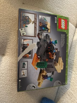 LEGO Minecraft 21119 Nuevo