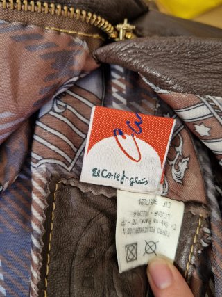 Pantalón de cuero marrón