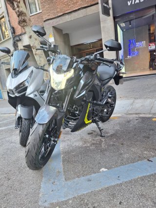 Zontes Z2 125cc Negra/Amarilla 8000km