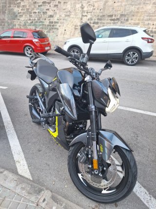 Zontes Z2 125cc Negra/Amarilla 8000km